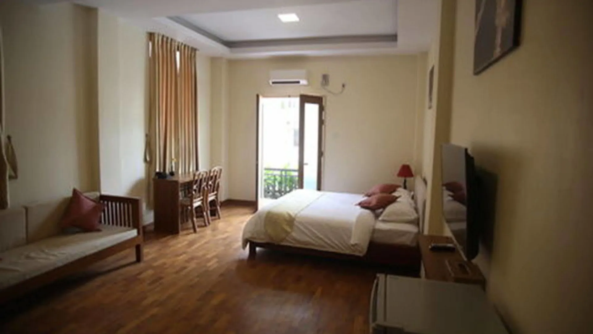 ***  Ambassador Hill Hotel Yangon Myanmar